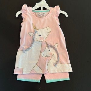 Girls 2pc Unicorn short set - size 5/6 - BNWT